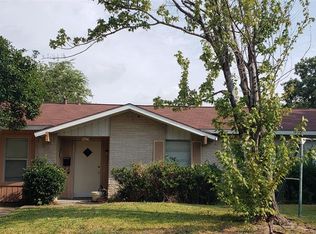 1206 Las Palmas Dr, Grand Prairie, TX 75052