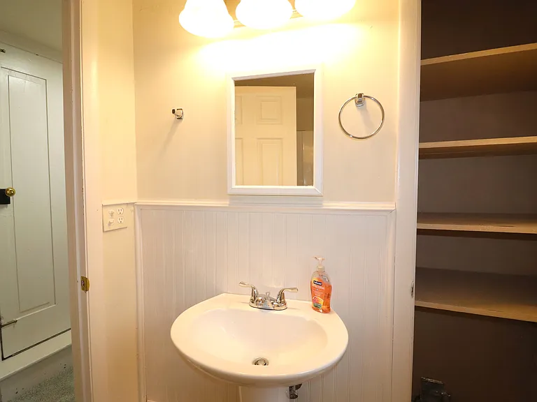 320 Creamery Rd — Photo 15