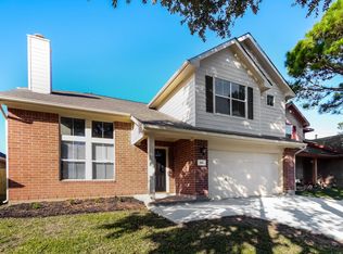 206 Mammoth Springs Ln, Dickinson, TX 77539