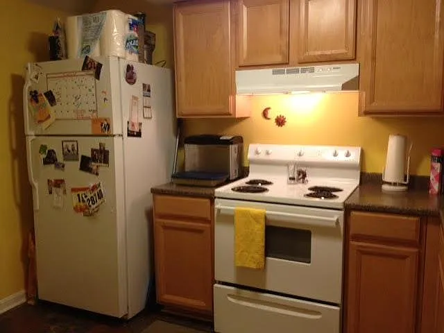 2 bed, 966 sqft, $2,000 — Photo 4