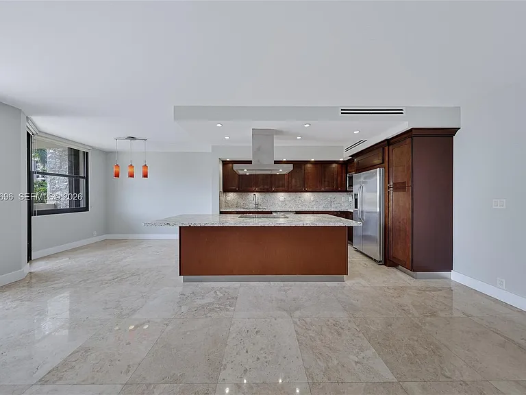 161 Crandon Blvd #326 — Photo 2