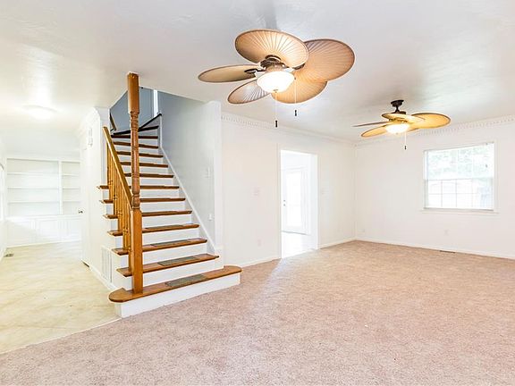 4th image of 804R Roberto Dr
