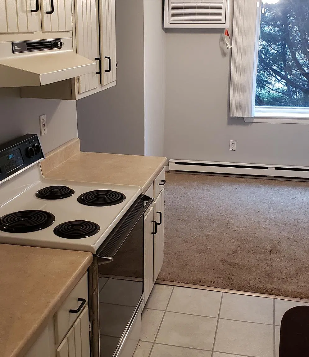 1 bed, 700 sqft, $1,525 — Photo 2
