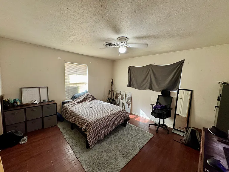 517 N Lydia St — Photo 10