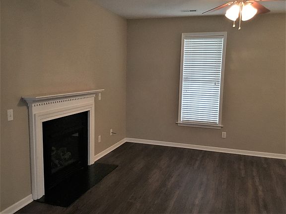 5th image of 4 New Market Ct