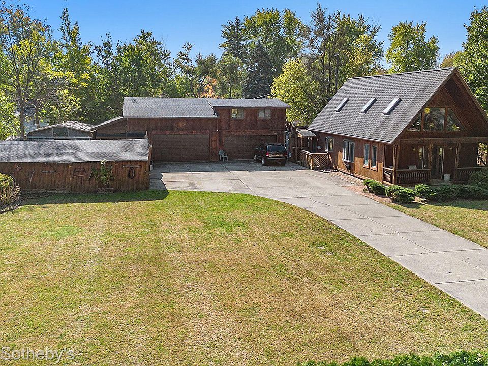1st image of 6143 Monrovia Dr