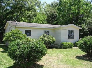 4836 Gautier St, Moss Point, MS 39563