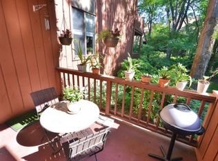 551 Sanderling Ct, Secaucus, NJ 07094