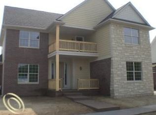 49800 Golden Park Dr, Shelby Township, MI 48315