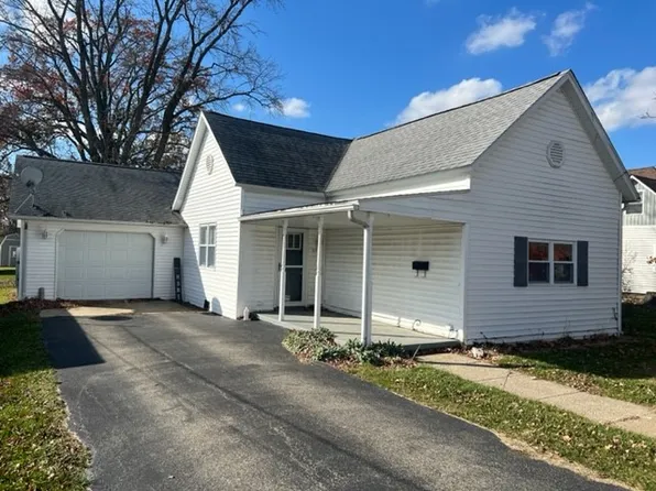 510 N 4th St, Marshall, IL 62441