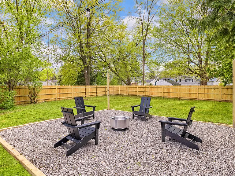 11166 Riverview Dr — Photo 53