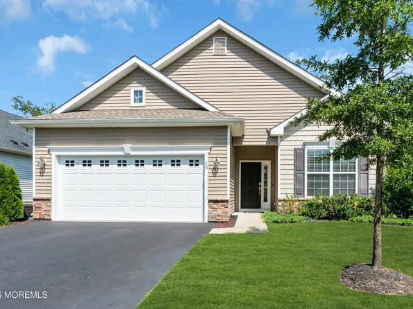 50 Woodside Lane, Whiting, NJ 08759