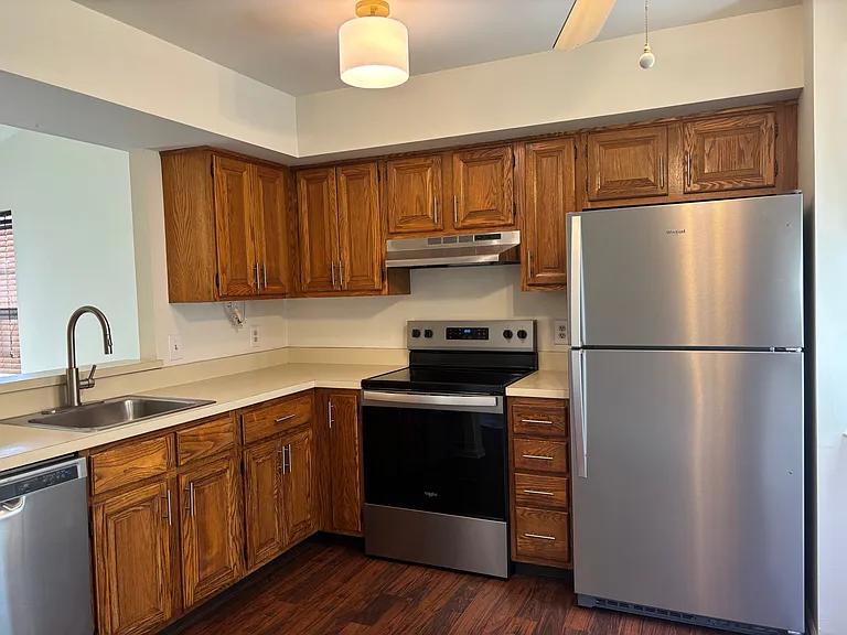 62 Basswood Ct — Photo 9