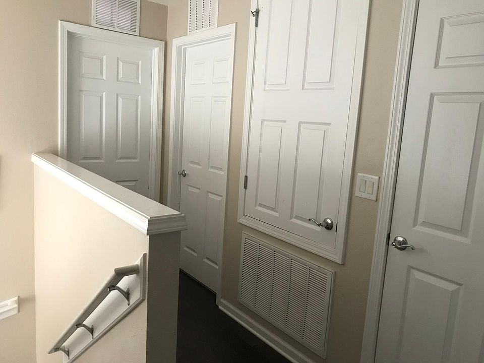 1st image of 3947 Lionheart Dr