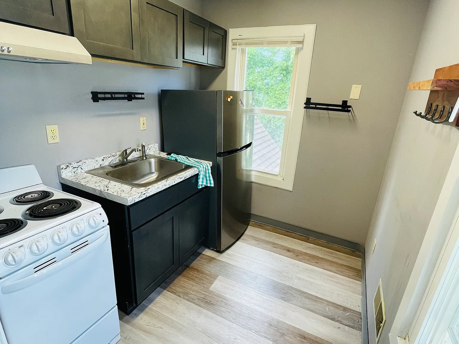 5 Walnut St — Photo 4