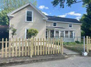 63 Cedar St, Leominster, MA 01453