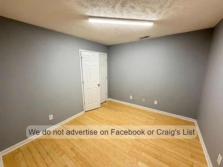 3058 Candlelight Dr — Photo 11