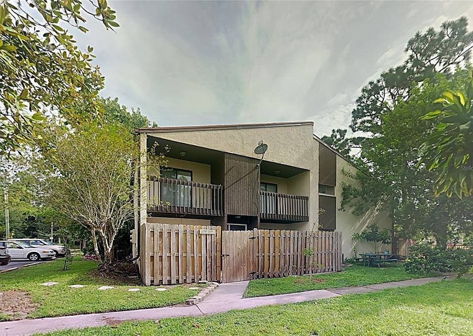 1st image of 2661 Crown Ct #2661