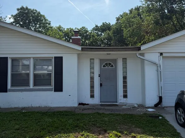 2928 Ashby Rd, Saint Louis, MO 63114