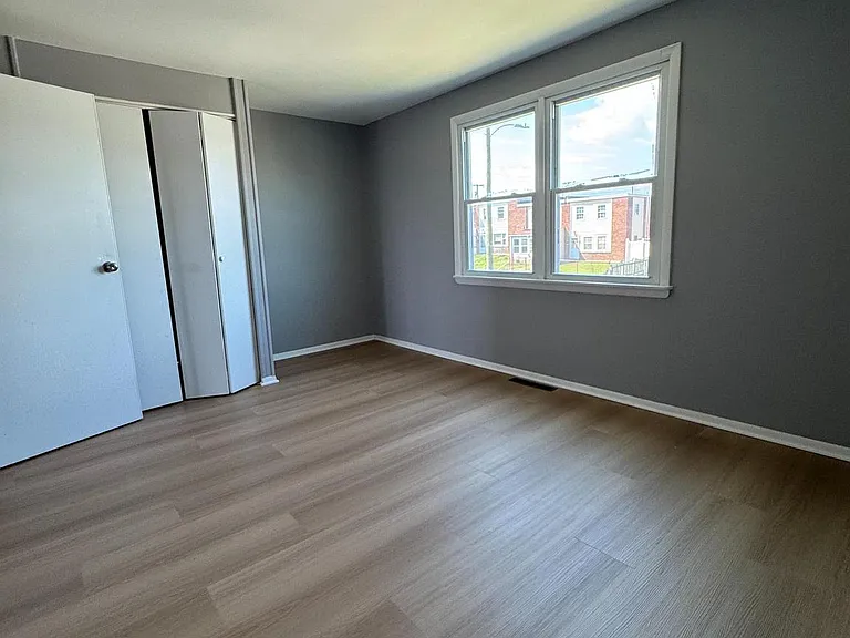 8031 Wynbrook Rd — Photo 10