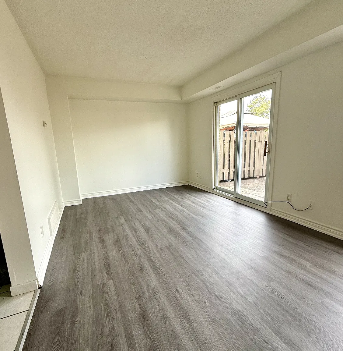 81 Eagen Dr — Photo 2