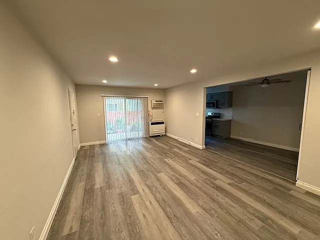 4415 Ventura Canyon Ave #104 — Photo 2