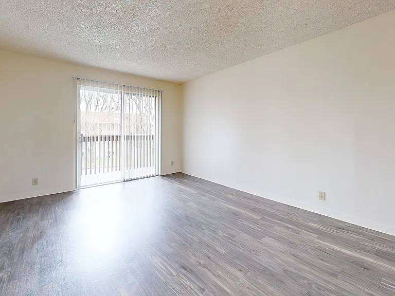 Pointe at Northridge — Photo 61