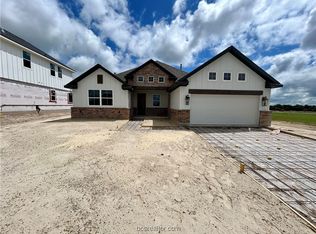 5007 Royal Arch Dr, Bryan, TX 77802