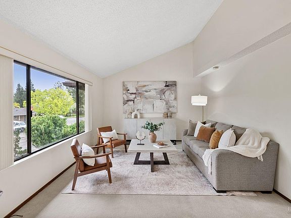 2nd image of 717 Buena Vista Drive