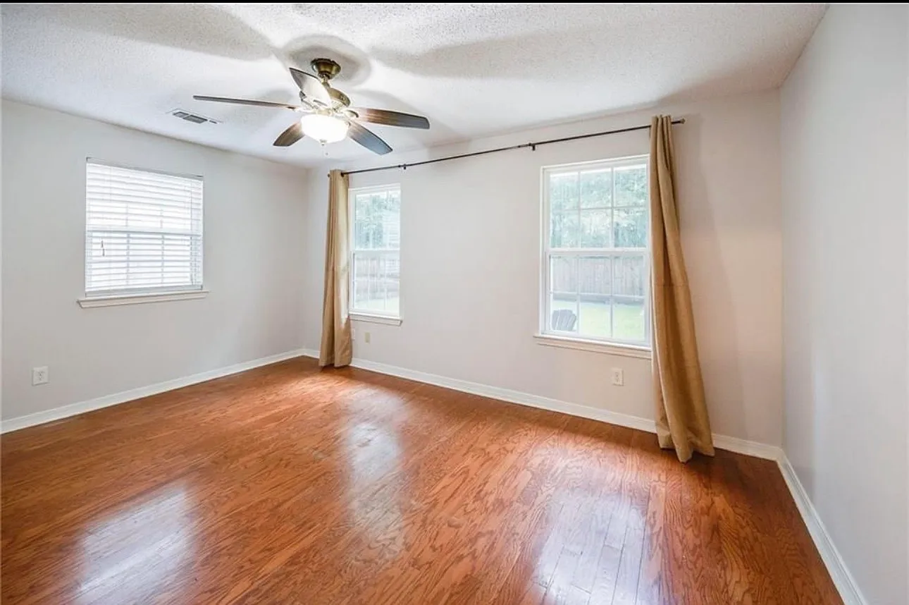 3 bed, 1087 sqft, $1,600 — Photo 3
