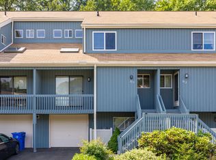 253 Sunwood Dr #253, Shelton, CT