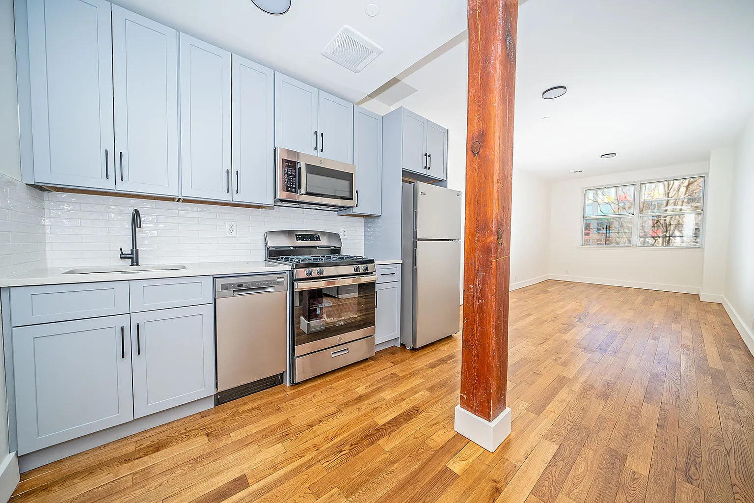 470 Pulaski Street — Photo 1