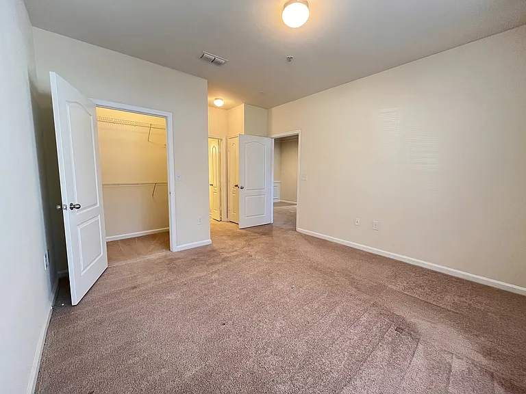 Wesley Kensington Apartments at Stonecrest — Photo 190