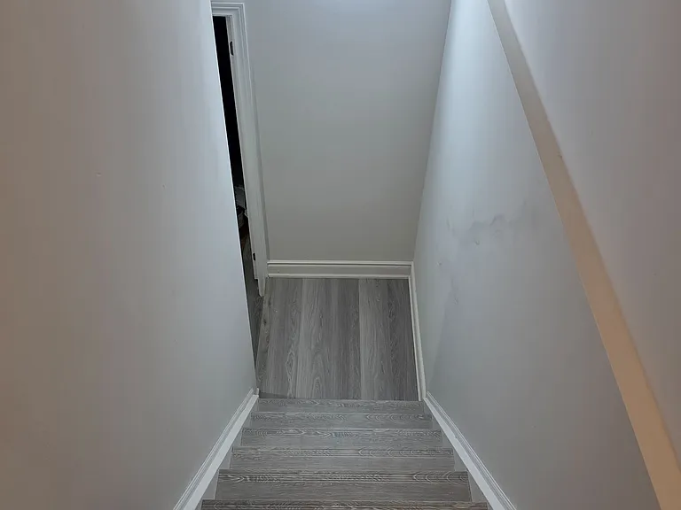 1344 Whitney Ter — Photo 5
