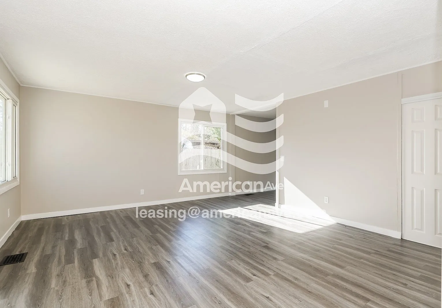 2 bed, 1.0 bath, 884 sqft, $1,106 — Photo 4