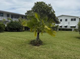 352 Sheffield O #O, West Palm Beach, FL 33417