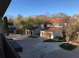 1204 35th Street Dr, Moline, IL 61265