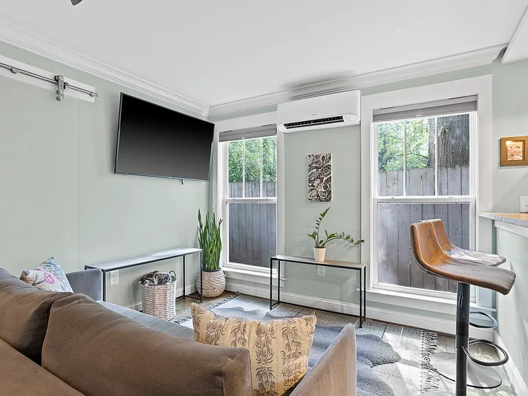 105 Sumner St #2B — Photo 15