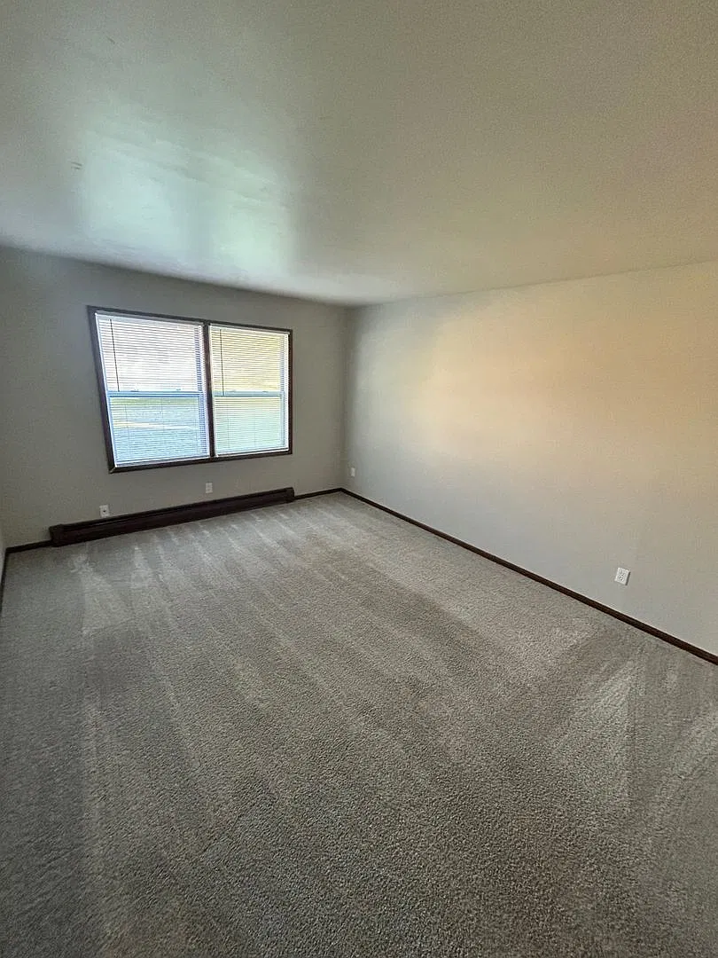 369 Pear Street — Photo 4