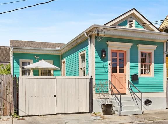 2nd image of 1011 Treme St