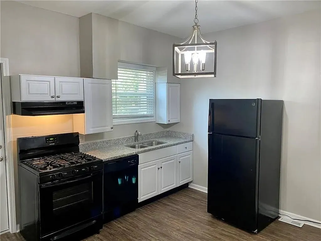 2 bed, 1.0 bath, 946 sqft, $1,397 — Photo 4