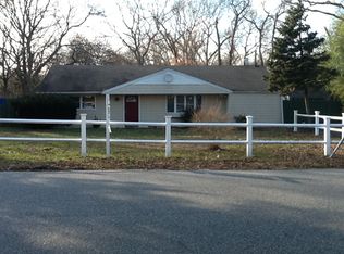 8 Westfield Rd, Coram, NY 11727