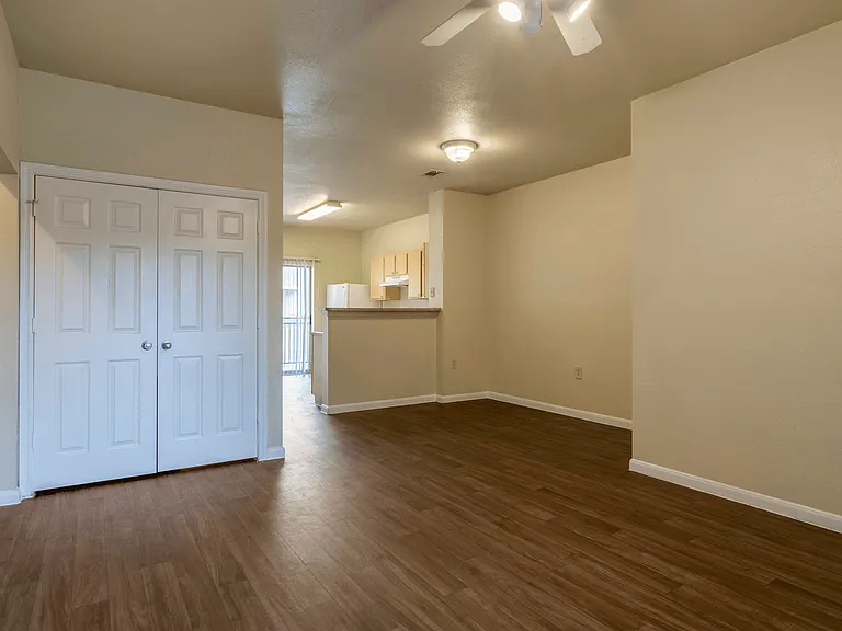 Champion Townhomes on the Green — Photo 20