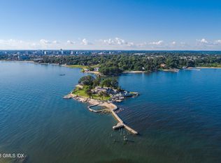 140 Wallacks Dr, Stamford, CT 06902