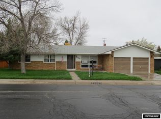555 Bellvue Ave, Lander, WY 82520