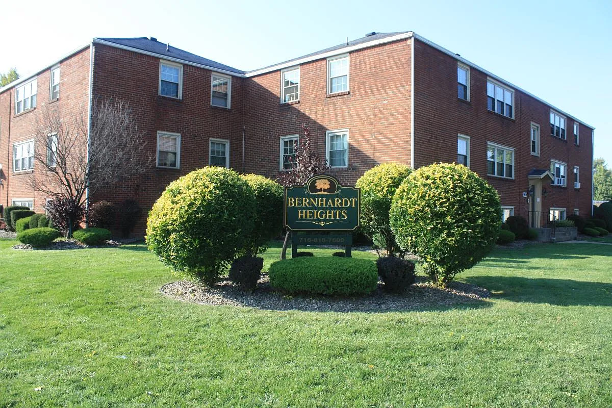 2 bed, 900 sqft, $1,645 — Photo 2