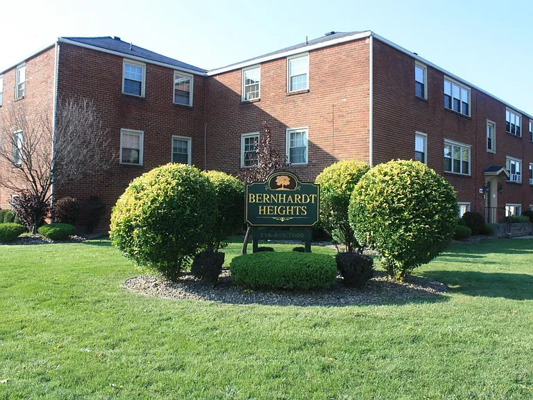 68 Wehrle Dr #6 — Photo 2