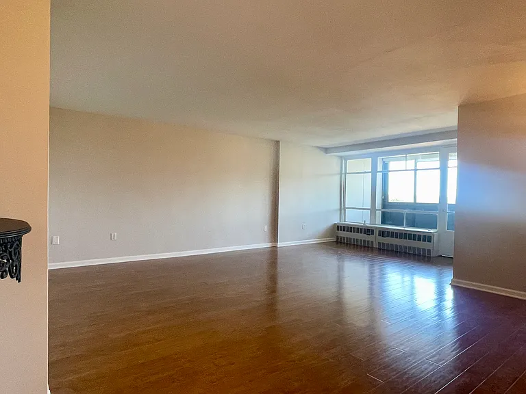 90 Prospect Ave #8E — Photo 3
