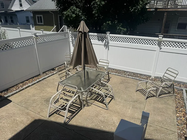 105 Princeton St — Photo 21