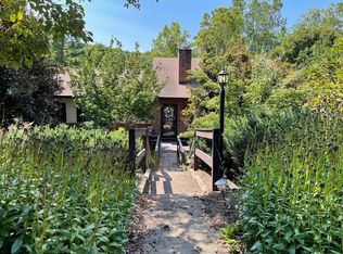 22 Woodbury Rd, Asheville, NC 28804